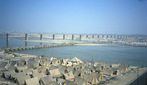 Peregrinos hindus acampam, na cidade de Allahabad, ndia, do festival Maha Kumbh Mela.  <br> <br> Palavras-chave: ndia, festival, ritual, cerimnia, purificao, hindu, hindusmo, lugar sagrado, maha kumbh mela, rito, celebrao, Ganges, Yamuna, sadhus